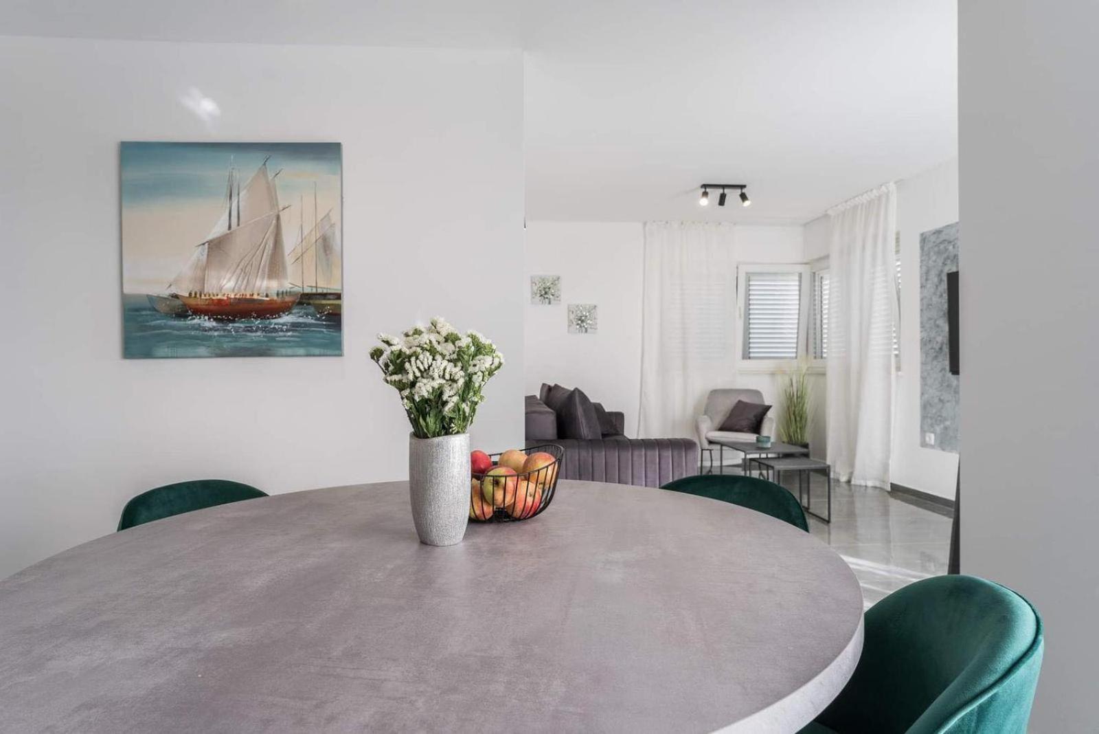 Luxury D Apartment *